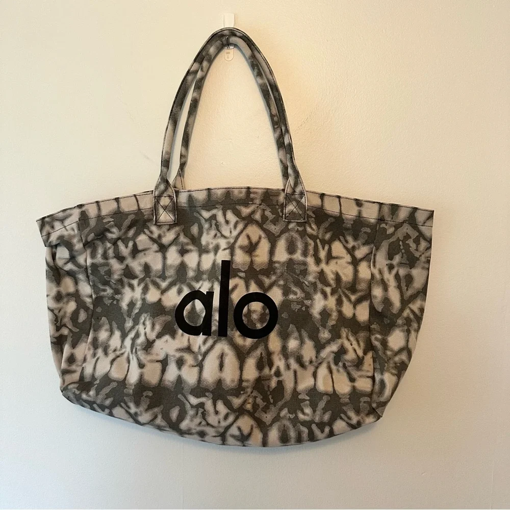 ALO Yoga | Bags | Alo Yoga Grey Tiedye Shopper Tote Bag | Poshmark
